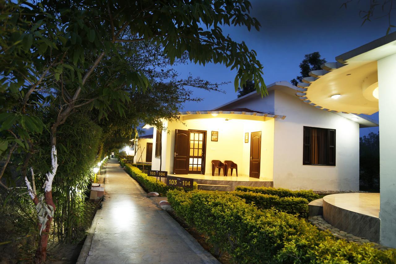 Corbett Treat Resort รามนาการ์ ภายนอก รูปภาพ